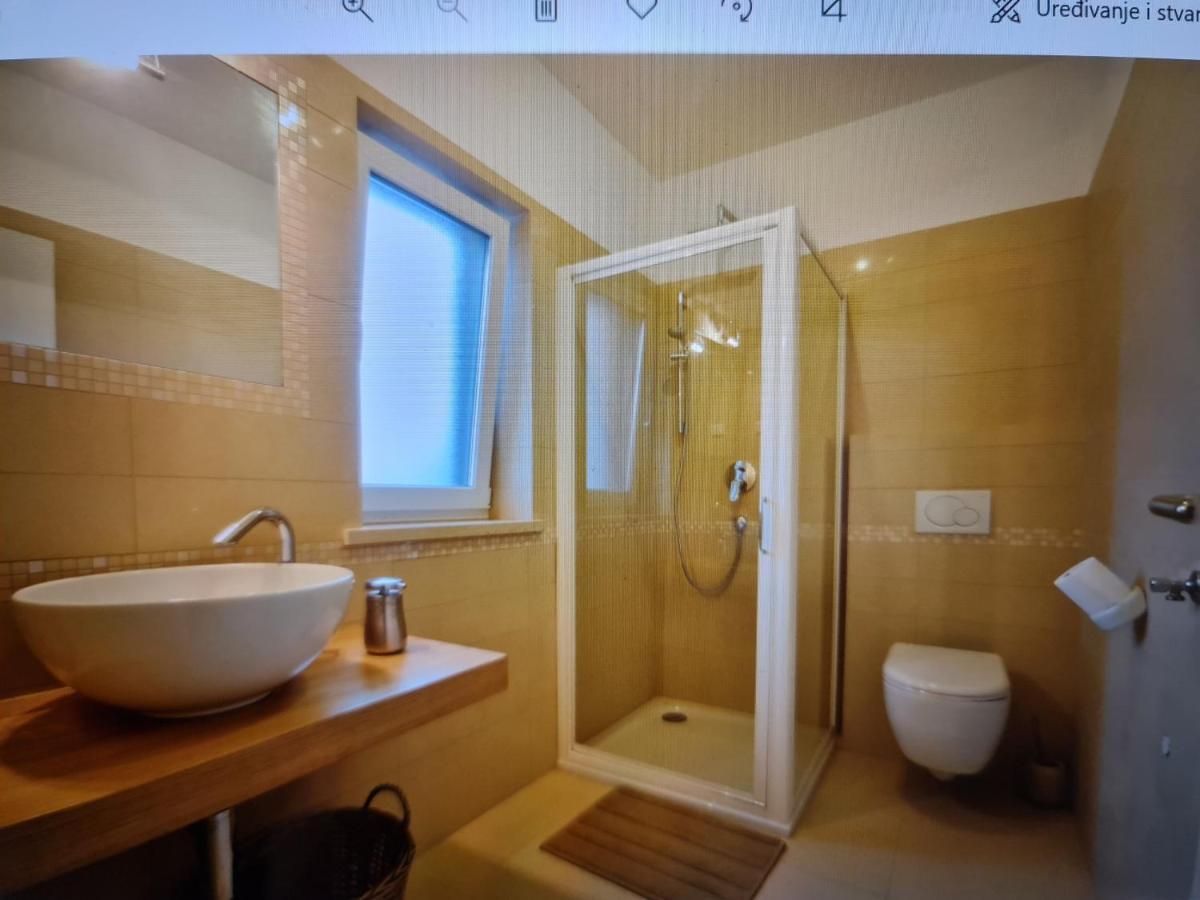 Apartmani Val Blue *