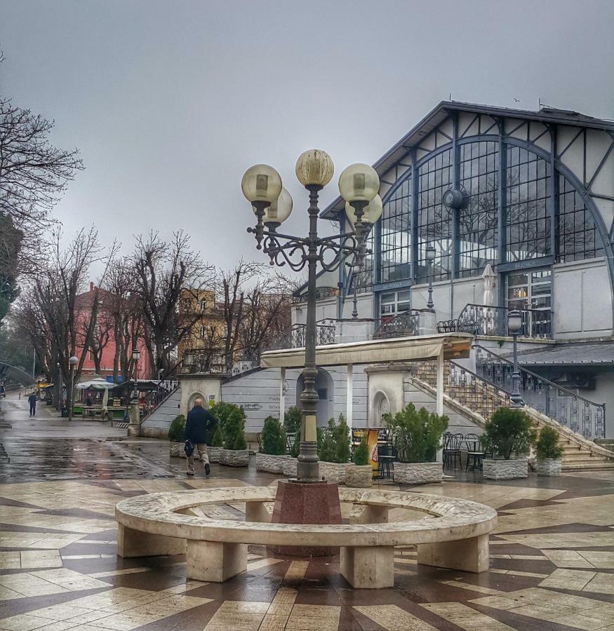 Val * Pula
